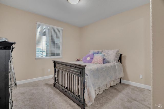 1007 Canterbury Ct, Vacaville, CA 95687