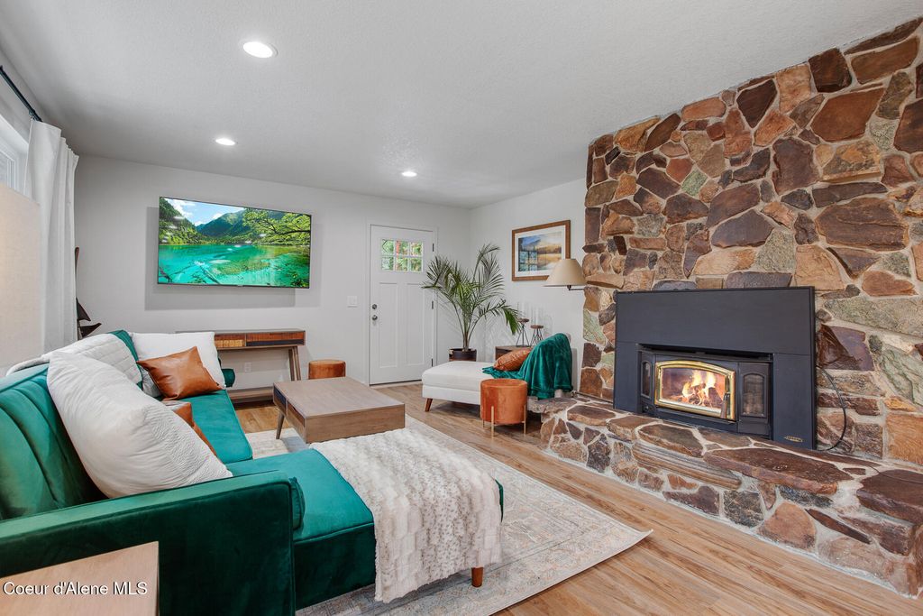 2770 W CARDER LN, Coeur D'alene, ID 83814