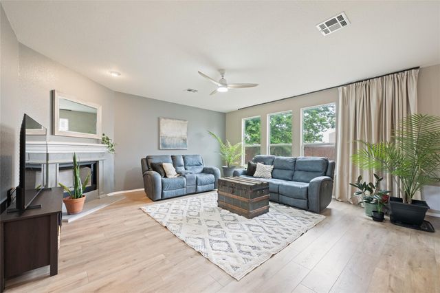 2405 Rachel CT, Round Rock, TX 78664