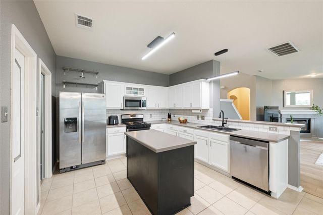 2405 Rachel CT, Round Rock, TX 78664