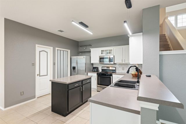 2405 Rachel CT, Round Rock, TX 78664