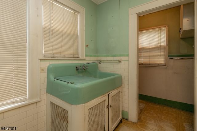 13 Liberty St, Irvington Twp., NJ 07111