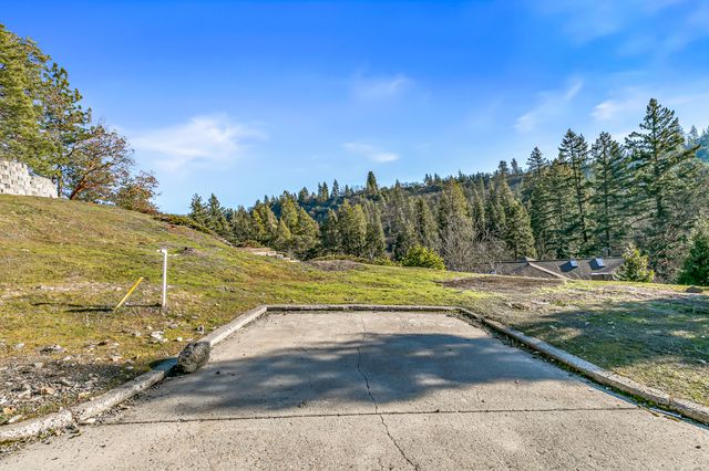 251 Granite Street, Ashland, OR 97520