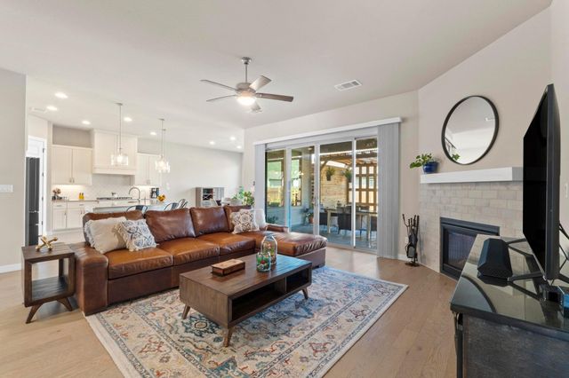 754 Whitetail DR, Round Rock, TX 78681