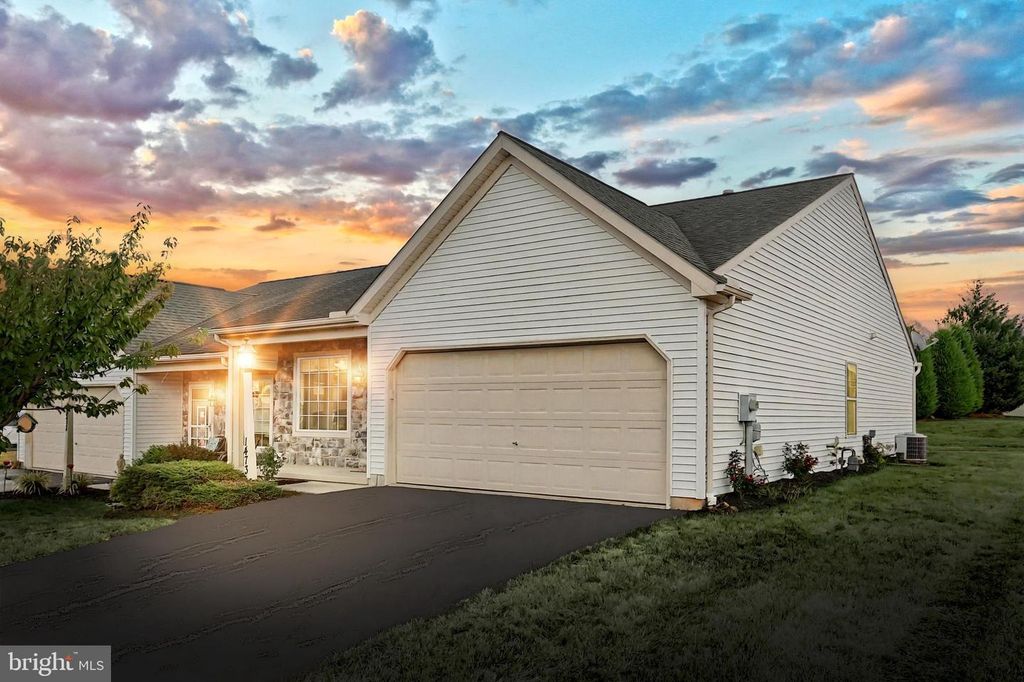 1473 WINDEMERE PL, Dover, PA 17315