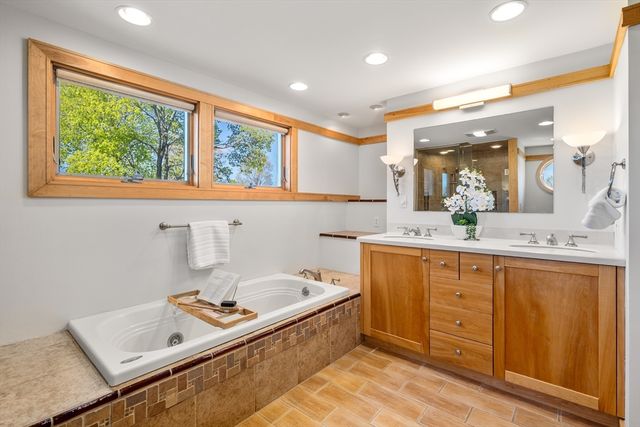 285 Fairmount Ave, Boston, MA 02136