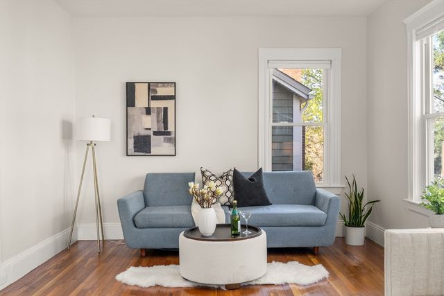 285 Fairmount Ave, Boston, MA 02136