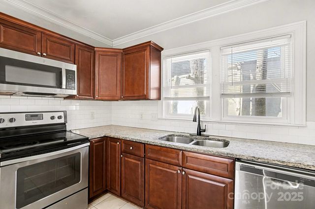 406 S Catawba Street, Lancaster, SC 29720