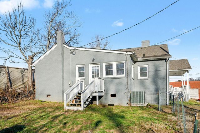 406 S Catawba Street, Lancaster, SC 29720