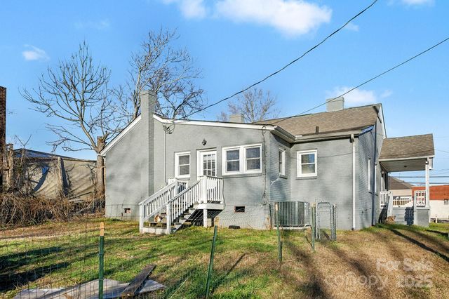 406 S Catawba Street, Lancaster, SC 29720