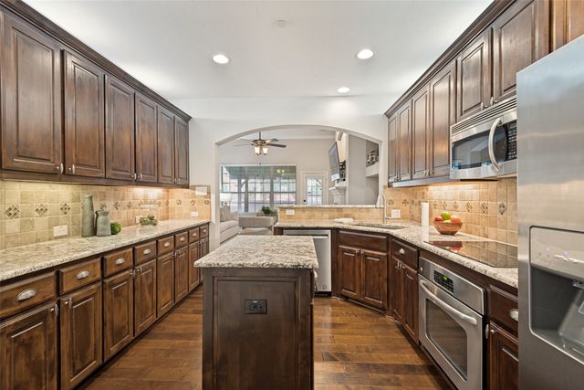 6206 Shoal Creek Trail, Garland, TX 75044