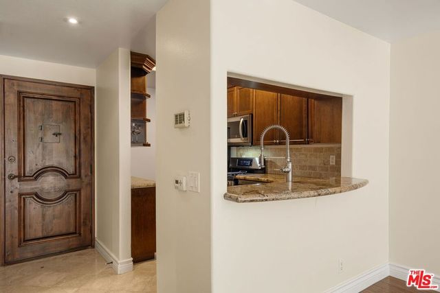 4128 Whitsett Avenue 107, Studio City, CA 91604