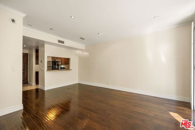 4128 Whitsett Avenue 107, Studio City, CA 91604