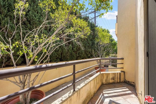 4128 Whitsett Avenue 107, Studio City, CA 91604