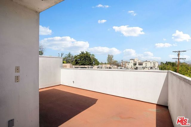 4128 Whitsett Avenue 107, Studio City, CA 91604