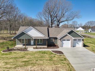 261 Ayly Estates Drive # 22, Mayfield, KY 42066