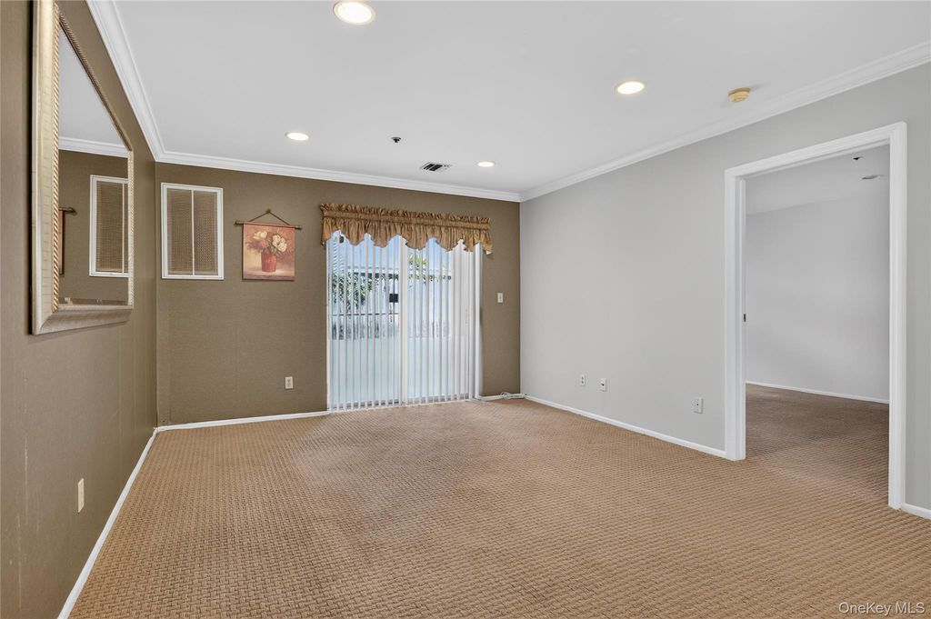 54 School Street 104, Westbury, NY 11590 — photo 4
