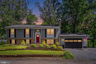 7403 WATERFORD LN, Warrenton, VA 20187