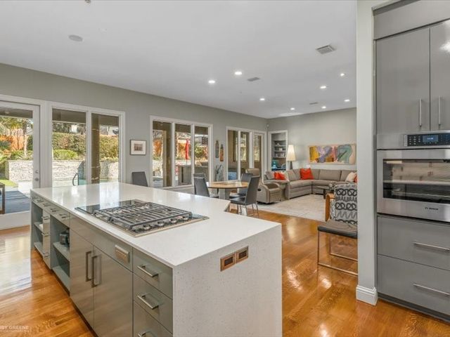 1059 N Pointe Circle, Shreveport, LA 71106