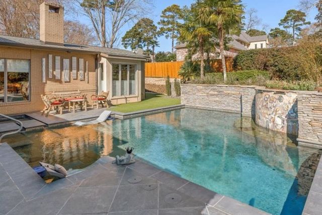 1059 N Pointe Circle, Shreveport, LA 71106