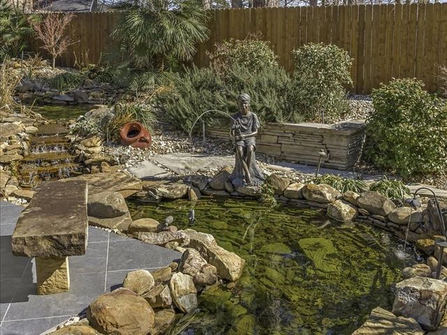 1059 N Pointe Circle, Shreveport, LA 71106