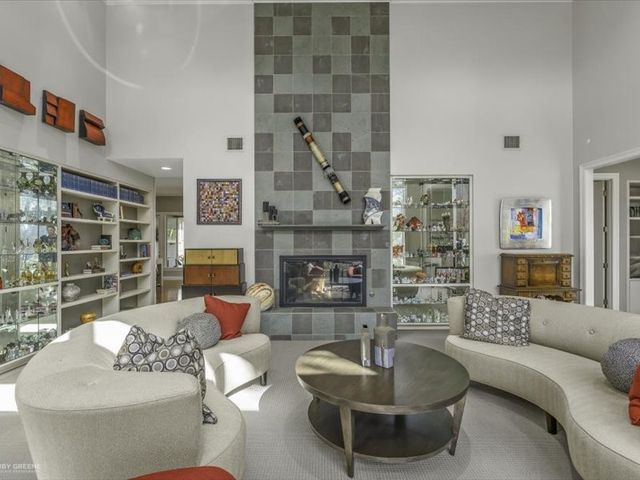 1059 N Pointe Circle, Shreveport, LA 71106