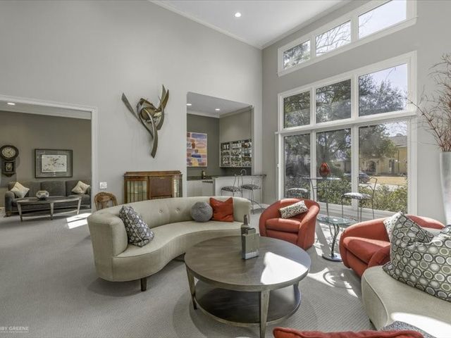 1059 N Pointe Circle, Shreveport, LA 71106