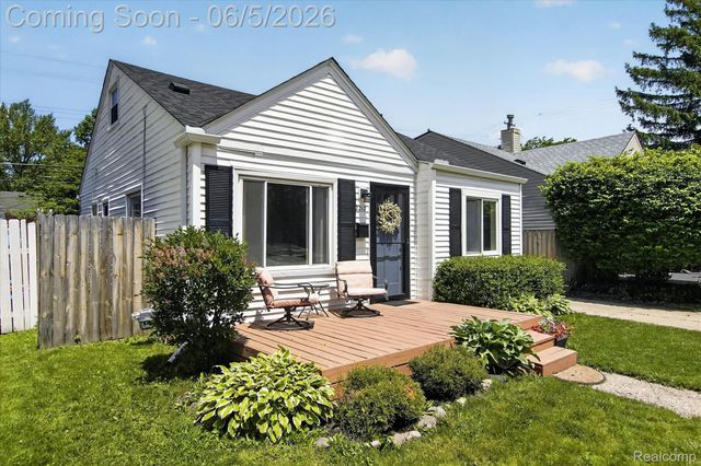 2217 Guthrie Avenue, Royal Oak, MI 48067