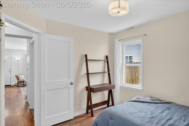 2217 Guthrie Avenue, Royal Oak, MI 48067