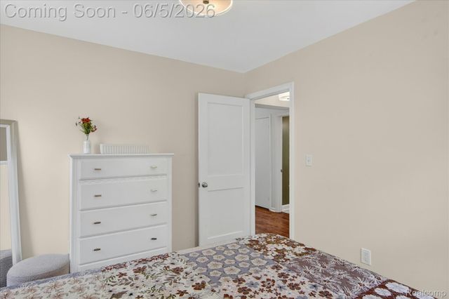 2217 Guthrie Avenue, Royal Oak, MI 48067