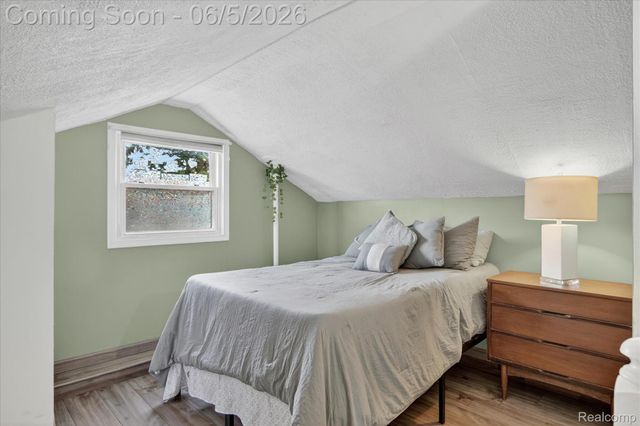 2217 Guthrie Avenue, Royal Oak, MI 48067