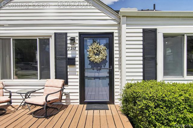 2217 Guthrie Avenue, Royal Oak, MI 48067
