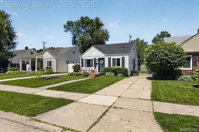 2217 Guthrie Avenue, Royal Oak, MI 48067