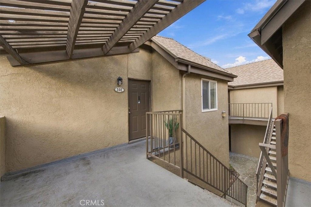 788 Gianni Drive 202, Corona, CA 92879 — photo 2