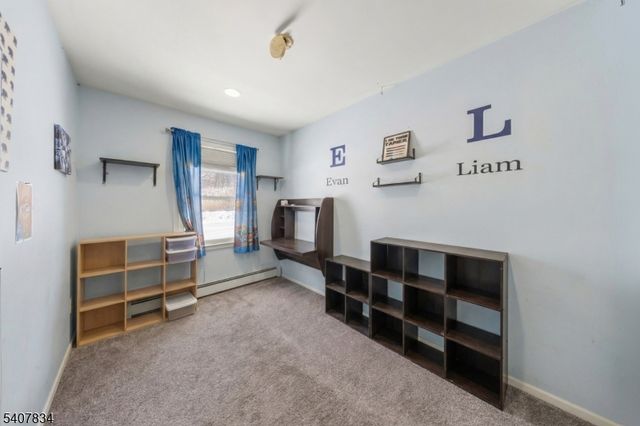 31 Meadow Ln, Vernon Twp., NJ 07462