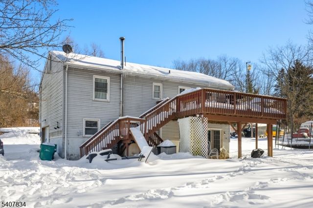 31 Meadow Ln, Vernon Twp., NJ 07462