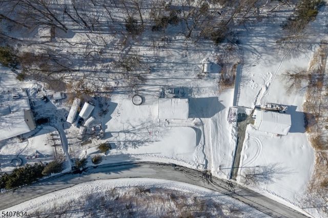 31 Meadow Ln, Vernon Twp., NJ 07462