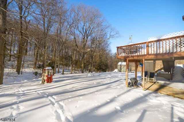 31 Meadow Ln, Vernon Twp., NJ 07462