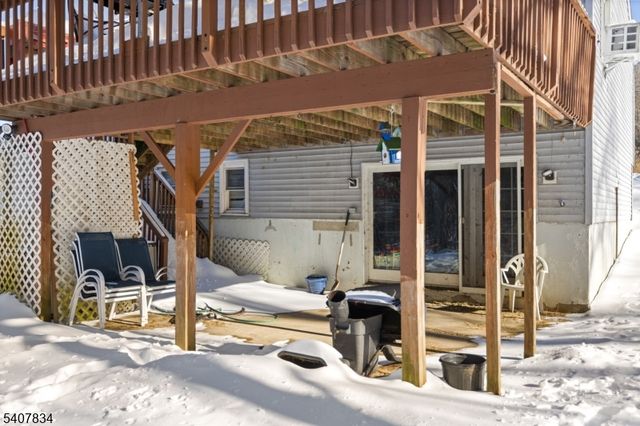 31 Meadow Ln, Vernon Twp., NJ 07462