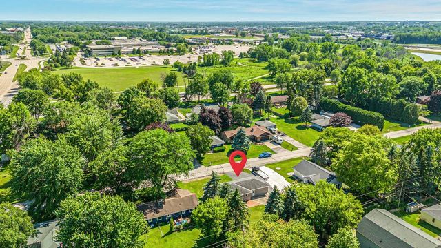 3332 W 1ST AVENUE, Appleton, WI 54914