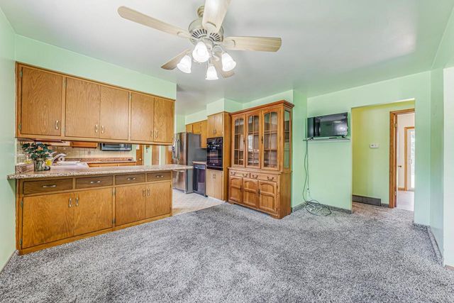 3332 W 1ST AVENUE, Appleton, WI 54914