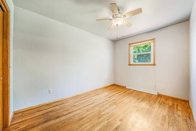 3332 W 1ST AVENUE, Appleton, WI 54914