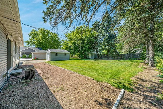 3332 W 1ST AVENUE, Appleton, WI 54914