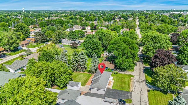 3332 W 1ST AVENUE, Appleton, WI 54914