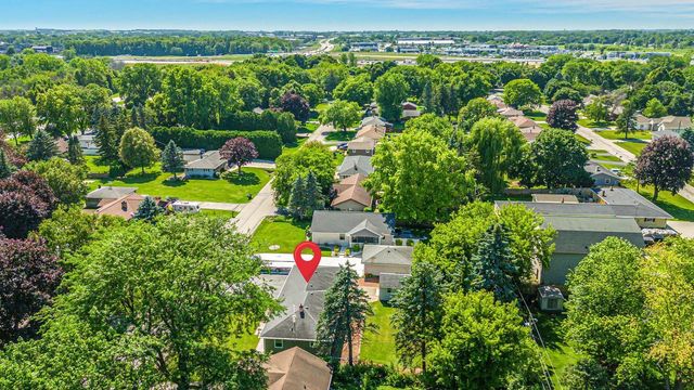 3332 W 1ST AVENUE, Appleton, WI 54914