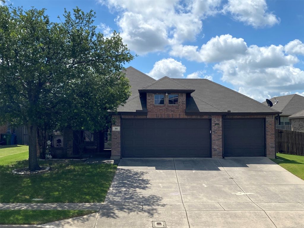 36 Heron Drive, Sanger, TX 76266