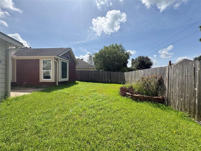19523 Indian Hawthorn Drive, Houston, TX 77094
