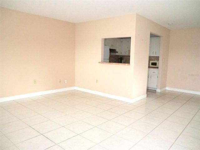 201 KINGS BOULEVARD 15, Sun City Center, FL 33573