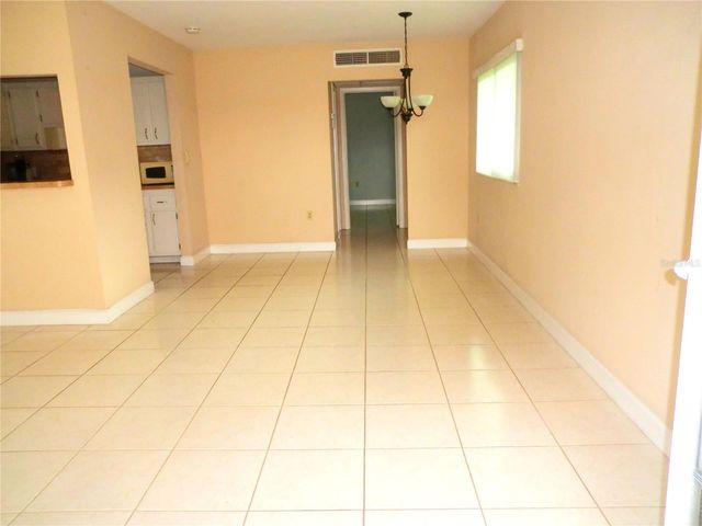 201 KINGS BOULEVARD 15, Sun City Center, FL 33573
