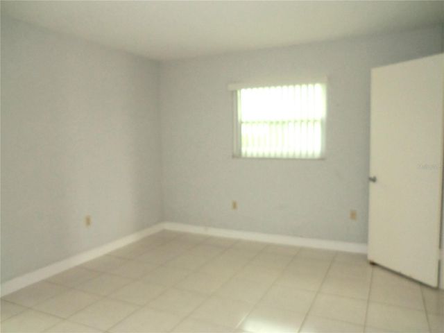 201 KINGS BOULEVARD 15, Sun City Center, FL 33573